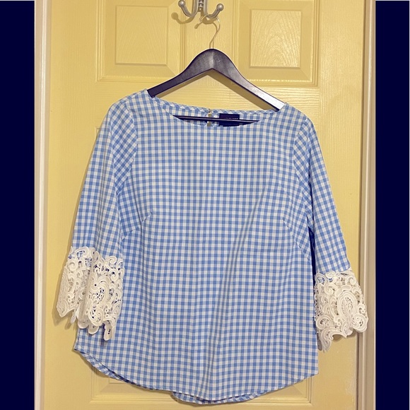 Liz Claiborne Tops - Classy Liz Claiborne Career Elbow Lace Sleeve Top